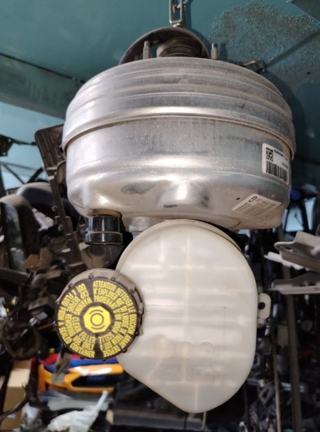 Used Ford Mustang Power Brake Booster 2018–2023 –  مضخم فرامل مستعمل لفورد موستانج 2018–2023