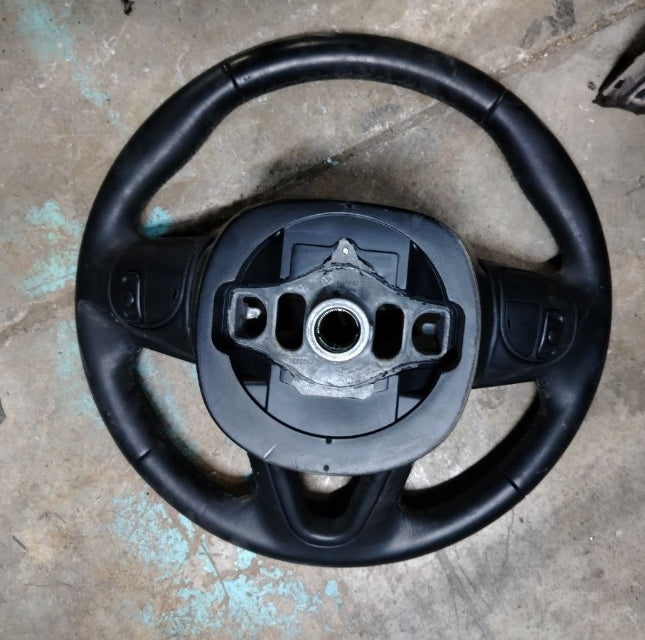 Used Dodge Charger & Challenger 2015–2023 Steering Wheel –  عجلة قيادة مستعملة لدودج تشارجر وتشالنجر 2015–2023