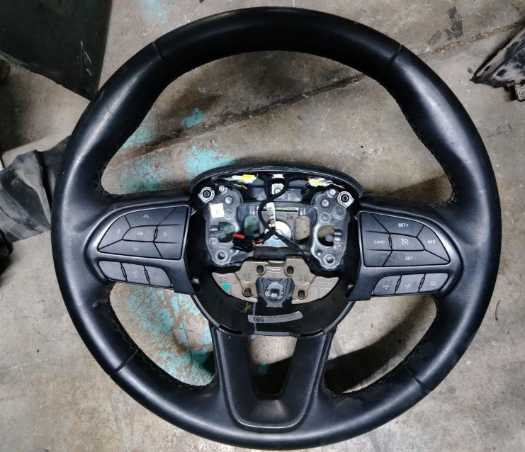 Used Dodge Charger & Challenger 2015–2023 Steering Wheel –  عجلة قيادة مستعملة لدودج تشارجر وتشالنجر 2015–2023