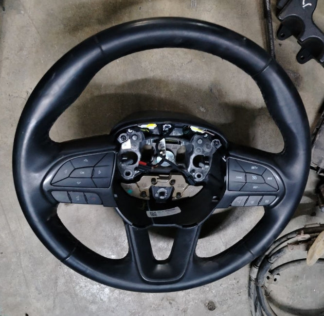 Used Dodge Charger & Challenger 2015–2023 Steering Wheel –  عجلة قيادة مستعملة لدودج تشارجر وتشالنجر 2015–2023