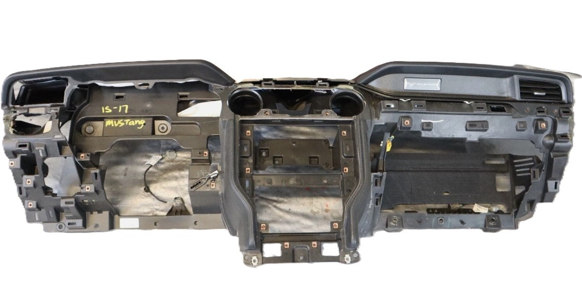 Used 2017–2023 Ford Mustang Dashboard –  لوحة عدادات مستعملة لفورد موستنج 2017–2023