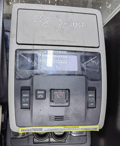 Used OEM Roof Light / Interior Dome Light for Lexus RX | 2023–2025 Original إنارة سقف داخلية أصلية مستعملة لكزس RX | موديلات 2023–2025