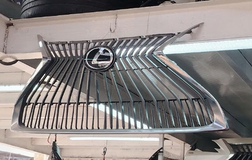 Used Original OEM Front Grill for Lexus ES 2020 – Genuine Replacement شبك أمامي أصلي مستعمل لكزس ES موديل 2020