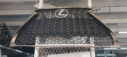 Used OEM Lexus Es f sport Grille 2023 Original شبك أمامي لكزس ES F Sport أصلي مستعمل بدون شعار  موديلات 2023