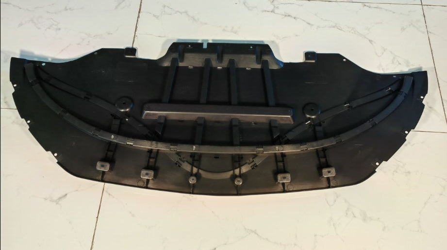 Ford Mustang 2015 Front Under Bumper Cover, Durable TWN Replacement Shield, Perfect Fit Auto Body Part غطاء سفلي أمامي للصدام فورد موستنج 2015 ,قطعة بديلة قوية ، حماية متينة وتوافق مثالي مع هيكل السيارة