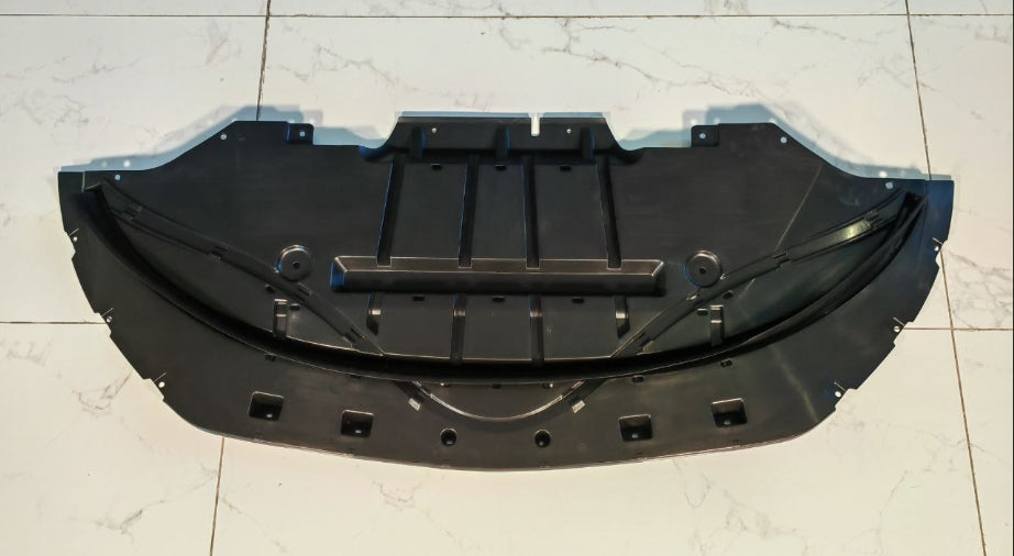 Ford Mustang 2015 Front Under Bumper Cover, Durable TWN Replacement Shield, Perfect Fit Auto Body Part غطاء سفلي أمامي للصدام فورد موستنج 2015 ,قطعة بديلة قوية ، حماية متينة وتوافق مثالي مع هيكل السيارة