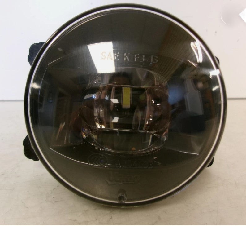 Ford Mustang 2015 Fog Lamp LH/RH, High-Quality Front Light Replacement, Durable Auto Accessory for Clear Night Visibility فورد موستانج 2015 كشاف ضباب يمين/يسار, بديل عالي الجودة لمصابيح أمامية، ملحق متين لتحسين الرؤية الليلية