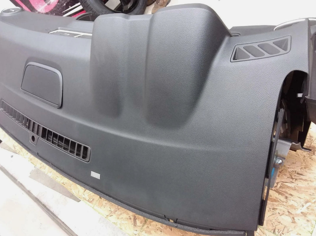 Used 2010–2014 Chevrolet Camaro Dashboard – لوحة عدادات مستعملة لشفروليه كمارو 2010–2014