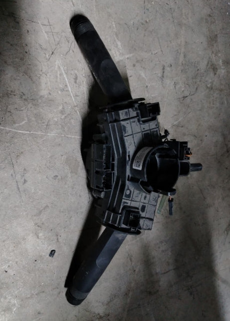 Used 2016–2022 Chevy Camaro Turn Signal & Wiper Multifunction Column – عمود إشارات الانعطاف ومسّاحات متعدد الوظائف مستعمل لشفروليه كمارو 2016–2022