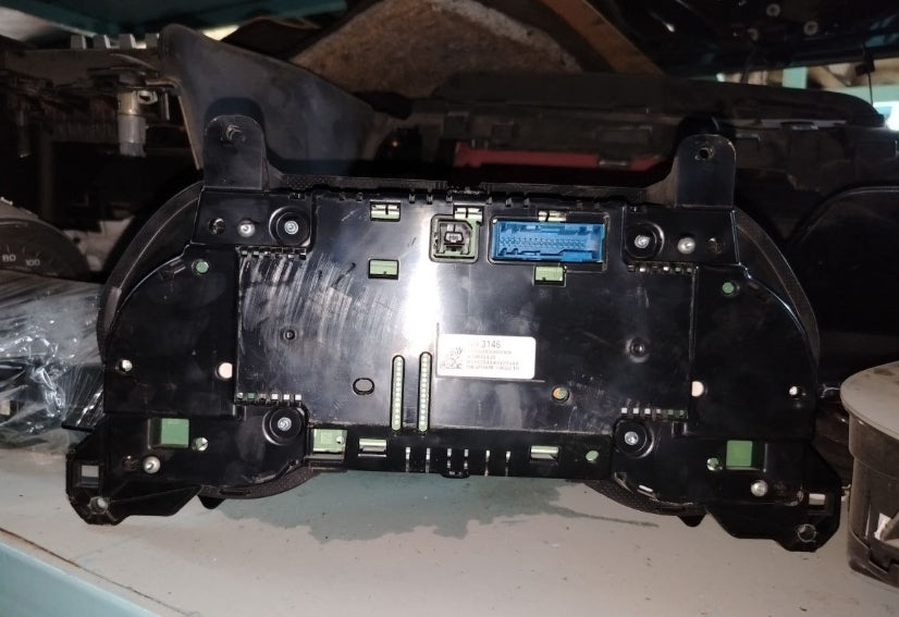 Used 2016–2023 Chevy Camaro Instrument Speedometer Cluster Gauge – لوحة عدادات السرعة مستعملة لشفروليه كمارو 2016–2023