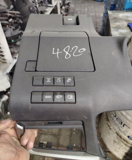 Used Original OEM Dashboard Cover for Lexus RX 2020 – Genuine Replacement غطاء تابلوه أصلي مستعمل لكزس RX موديل 2020