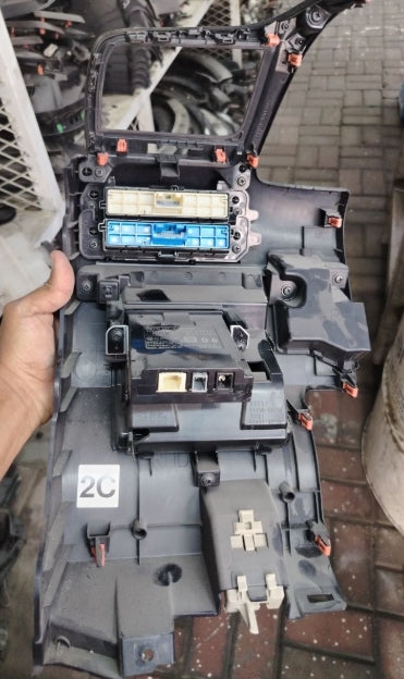 Used Original OEM Dashboard Cover for Lexus RX 2020 – Genuine Replacement غطاء تابلوه أصلي مستعمل لكزس RX موديل 2020