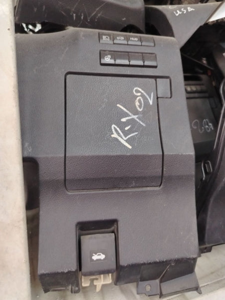 Used Original OEM Dashboard Cover for Lexus RX 2020 – Genuine Replacement غطاء تابلوه أصلي مستعمل لكزس RX موديل 2020