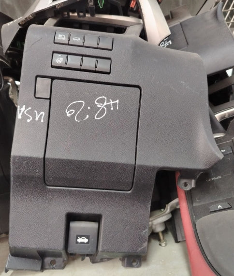 Used Original OEM Dashboard Cover for Lexus RX 2020 – Genuine Replacement غطاء تابلوه أصلي مستعمل لكزس RX موديل 2020