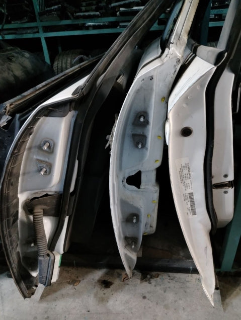 Used 2016–2023 Dodge Charger Front Driver Left Side Door –  باب أمامي يسار للسائق مستعمل لدودج تشارجر 2016–2023