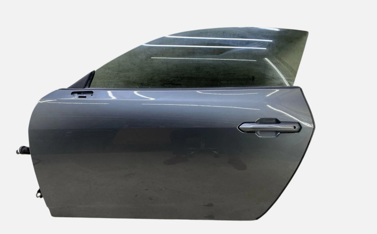 Used 2024–2026 Ford Mustang Driver Side Door –   باب جانب السائق مستعمل لفورد موستنج 2024–2026