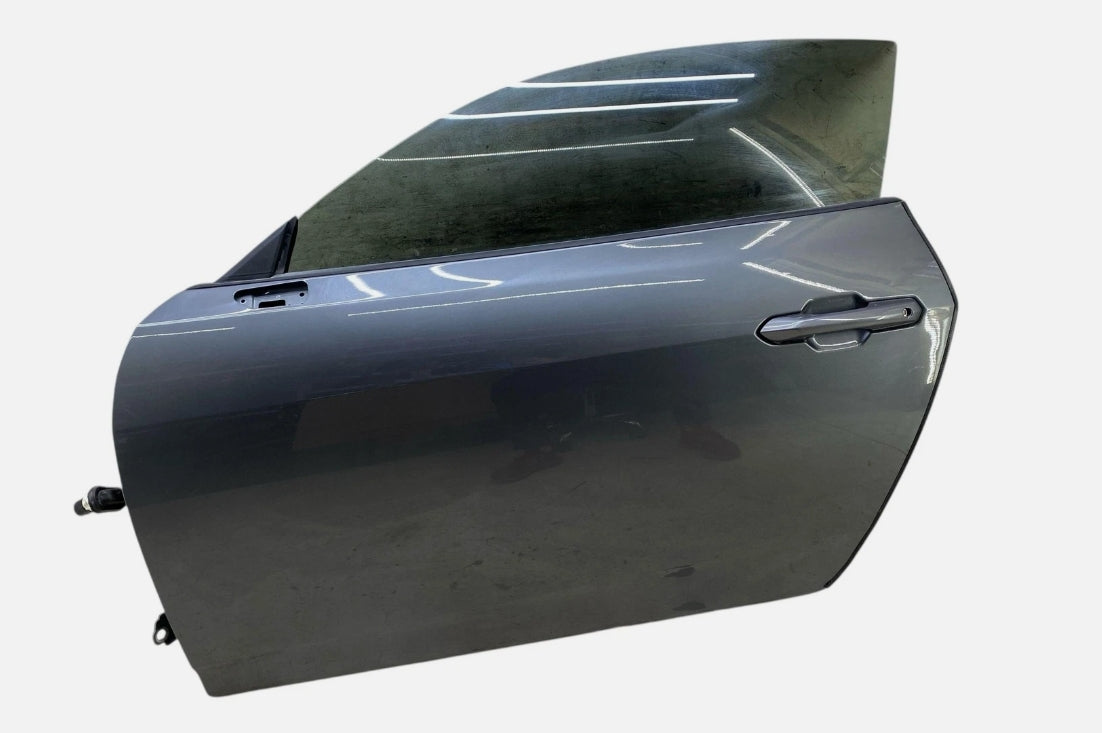 Used 2024–2026 Ford Mustang Driver Side Door –   باب جانب السائق مستعمل لفورد موستنج 2024–2026