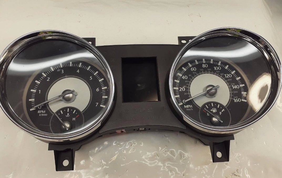 Used 2012–2015 Chrysler Speedometer Cluster – OEM Instrument Panel,  لوحة عدادات السرعة مستعملة لكرايسلر 2012–2015 – لوحة أجهزة أصلية من المصنع