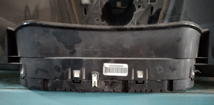 Used 2012–2015 Dodge Charger Speedometer Cluster – OEM Instrument Panel,  لوحة عدادات السرعة مستعملة لدودج تشارجر 2012–2015 – لوحة أجهزة أصلية من المصنع