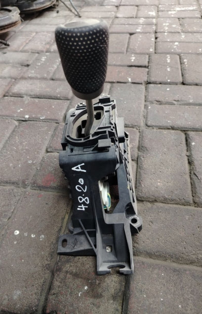 Used Original Lexus RX Manual Gear Shift Assembly (2017) – OEM Genuine قطعة أصلية مستعملة – وحدة ناقل الحركة اليدوي لسيارة لكزس RX (2017)