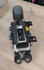 Used Original Lexus NX-RX Manual Gear Shift Assembly 2023-2026 – OEM Genuine قطعة أصلية مستعملة – وحدة ناقل الحركة اليدوي لسيارة لكزس NX-RX 2023-2026