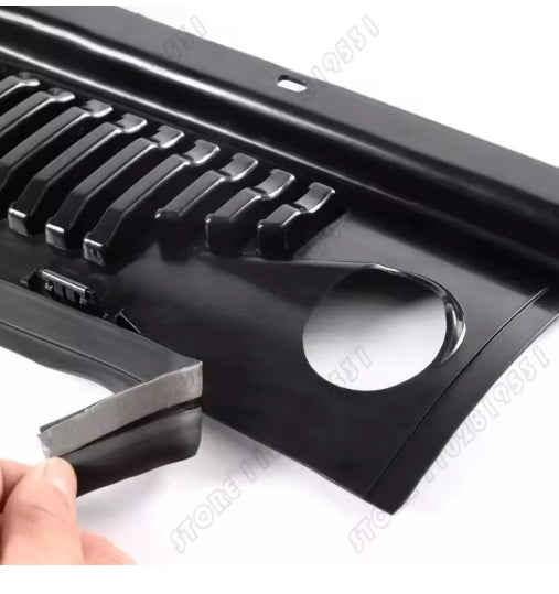 1999-2004 Ford Mustang Windshield Wiper Cowl Vent Grille Hood Panel Assembly Replacement – 3R3Z-6302228-AAA غطاء مصفاة ومساطر مساحات الزجاج الأمامي لفورد موستانج 1999-2004– لوحة غطاء السيارة وقطع غيار بديلة 3R3Z-6302228-AAA