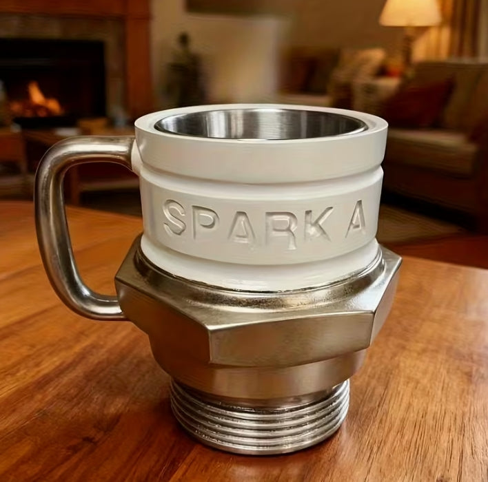 Spark Plug-Shaped Coffee Mug – Car-Themed Heat-Resistant Cup for Mechanics, Men, and Car Enthusiasts كوب قهوة بشكل بوجي – كوب مقاوم للحرارة بتصميم سيارات لهواة الميكانيكا وعشاق السيارات