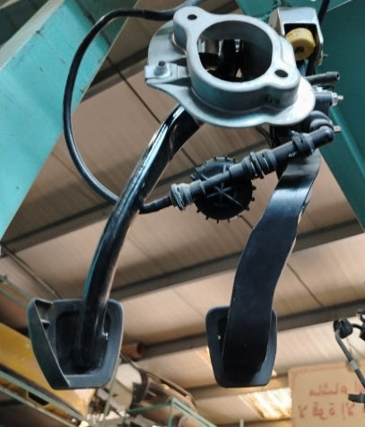 Used Clutch Brake Pedal Kit 2016-2021 Camaro-مجموعة دواسة القابض والفرامل مستخدمة شفروليه كمارو 2016–2021