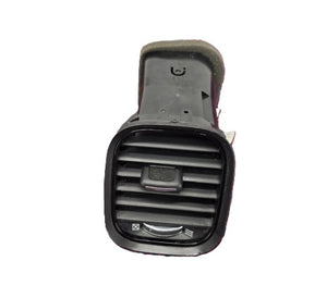 Used Dodge Charger 2011–2023 Passenger & Driver Side Dashboard Outer Air A/C Vent Grille - شبك فتحات تهوية الهواء الخارجي لمكيف لوحة العدادات مستعمل لدودج تشارجر 2011–2023 – جهة السائق والراكب