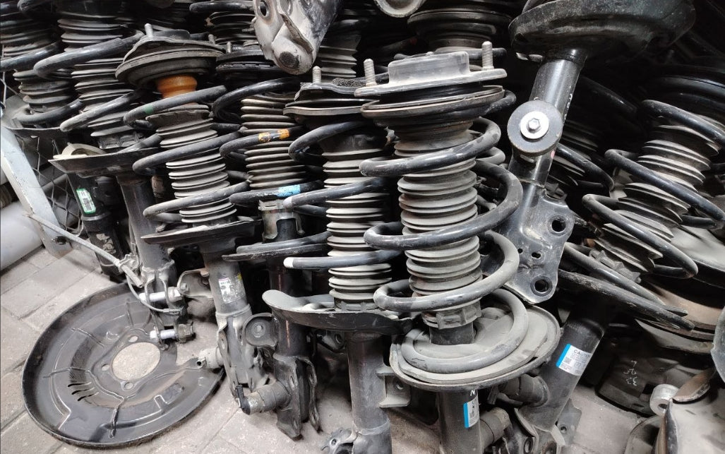 Used Lexus ES Shock Absorber Assembly Original 2015–2025 مساعد لكزس أصلي مستعمل