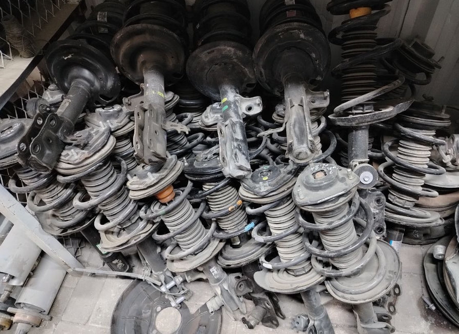 Used Lexus ES Shock Absorber Assembly Original 2015–2025 مساعد لكزس أصلي مستعمل