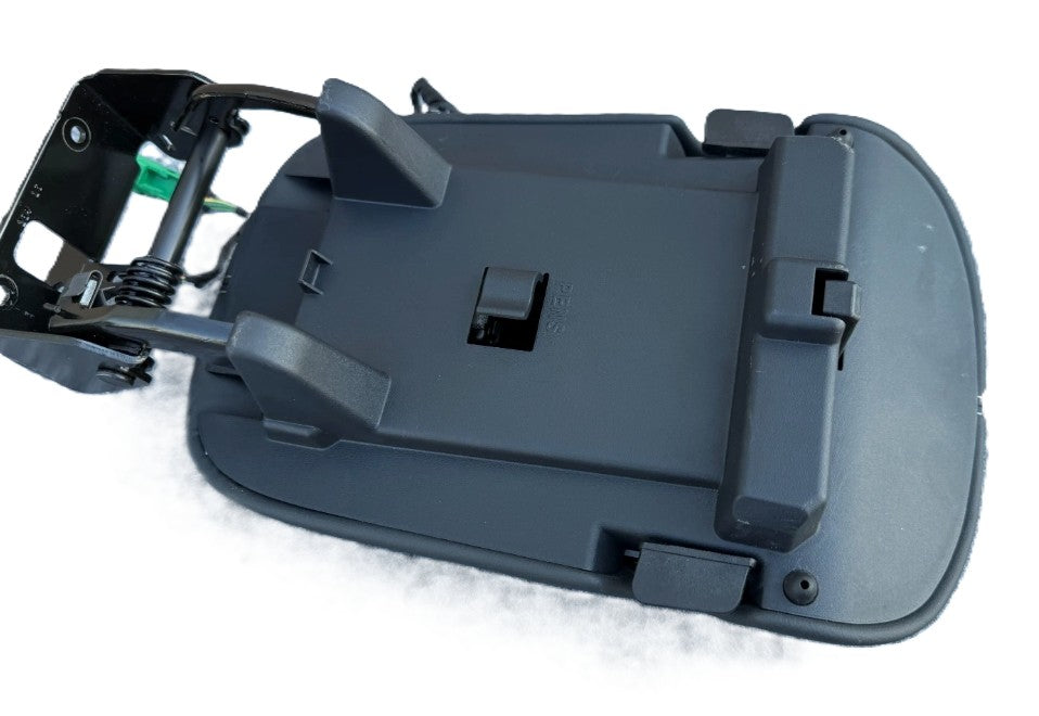 Used Ford Mustang 2024–2026 Center Console Armrest Lid Cover – Black - مستعمل فورد موستانج 2024–2026 غطاء مسند ذراع الكونسول الوسطي – باللون الأسود