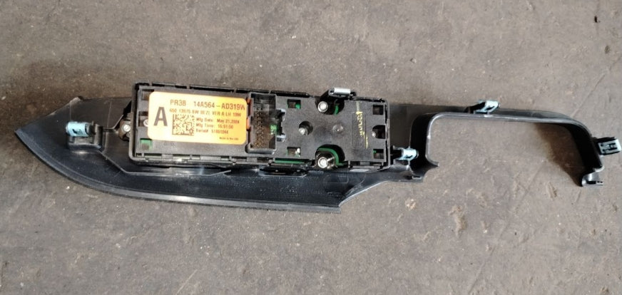 Used 2018–2023 Ford Mustang Door Switch - مستعمل مفتاح باب لفورد موستانج 2018–2023