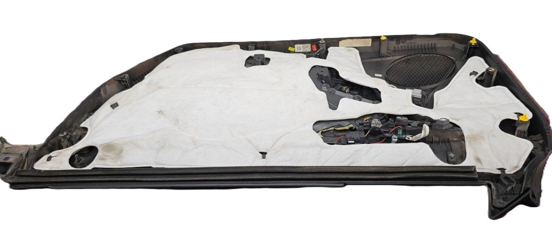 Used Chevrolet Camaro 2016–2019 Driver & Passenger Side Door Cover 1 piece - مستعمل غطاء باب السائق والراكب لشيفروليه كمارو 2016–2019