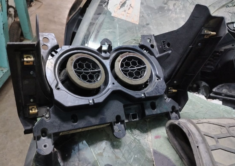 Used 2016–2023 Chevrolet Camaro A/C Heater Climate Control – Temperature & Fan Adjustment Unit - مستعمل وحدة تحكم تكييف الهواء والتدفئة شفروليه كمارو 2016–2023 – وحدة ضبط درجة الحرارة والمروحة