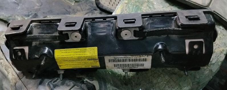 Used Dodge Charger Dashboard Airbag 2012–2023 - وسادة هوائية مستخدمة لداشبورد دودج تشارجر 2012–2023