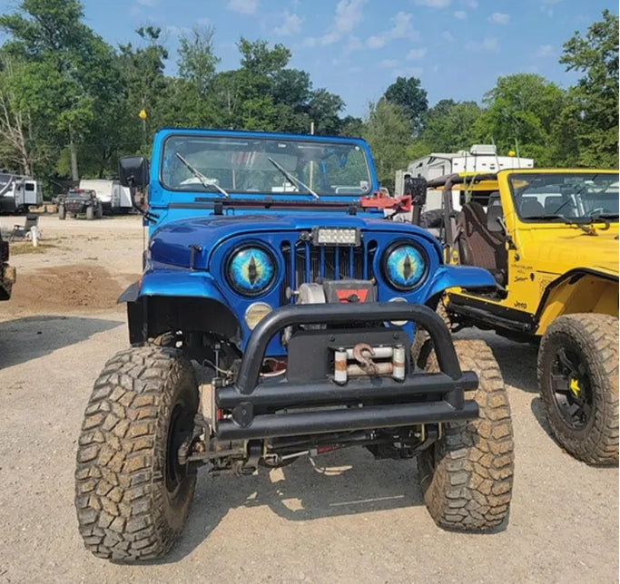 Eyes of the Beast Headlight Decals, 3D Stereo Eye Stickers for Jeep, Round Headlights, Truck & Car Body Decoration, Fun & Stylish عيون الوحش للمصابيح الأمامية, تصميم ثلاثي الأبعاد لمصابيح Jeep، شاحنات وسيارات، إضافة ديكورية مضحكة وأنيقة