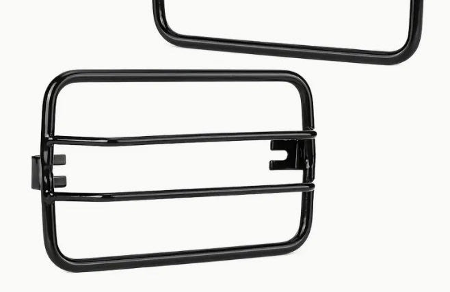 Black Turn Signal Light Grille Covers for Jeep Wrangler TJ 1997-2006 – Protective & Stylish Front Light Guard غطاء شبك أسود لمصابيح الإشارة لجيب رانجلر 1997-2006, حماية أنيقة للمصابيح الأمامية