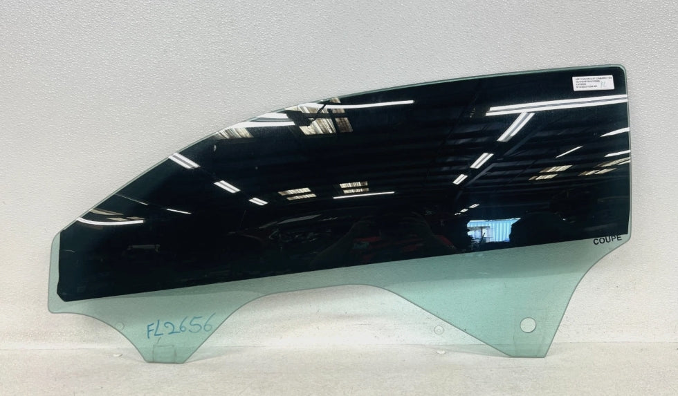 Used 2016–2024 Chevrolet Camaro Driver & Passenger Door Window Glass Tint 1 piece - زجاج نوافذ الأبواب الأمامية والخلفية للسائق والراكب شيفروليه كمارو 2016–2024 المستخدم – بطلاء مظلل