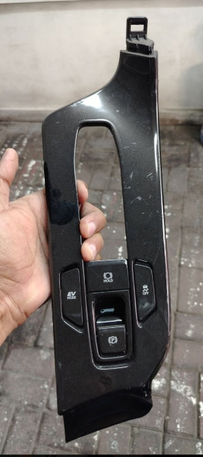 Used Original Lexus NX Console Drive Mode & Parking Brake Control Switch (2024) – OEM Genuine قطعة أصلية مستعملة – وحدة أزرار وضع القيادة وفرامل التوقف (Parking Brake) في الكونسول لسيارة لكزس NX موديل 2024