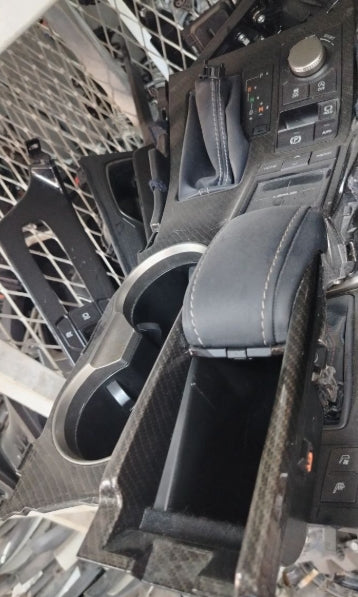 Used Original Lexus NX Cup Holder Assembly 2014-2020 – OEM Genuine قطعة أصلية مستعملة – حامل الأكواب لسيارات لكزس NX موديل 2014-2020