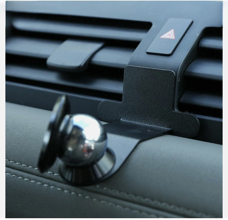 Land Rover Defender 2020–2022 Car Dashboard Phone Holder, Aluminum Alloy, Black, Durable & Secure Mount حامل هاتف للوحة العدادات لسيارة لاند روفر ديفندر 2020–2022 , من الألمنيوم الأسود، متين وآمن