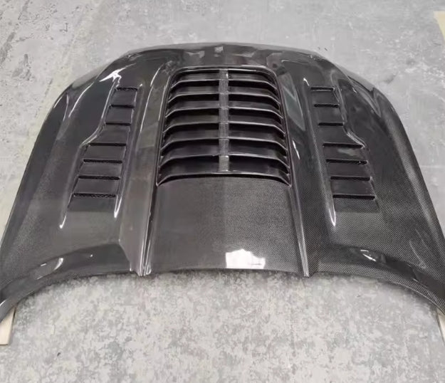 Carbon Fiber Front Hood Air Vent Trim – GT500 Style Bonnet Cover for Ford Mustang Coupe/Convertible 2-Door (2015–2017) غطاء فتحة تهوية غطاء المحرك من ألياف الكربون – تصميم GT500 لسيارة فورد موستانج كوبيه / قابلة للتحويل بابين (2015–2017)