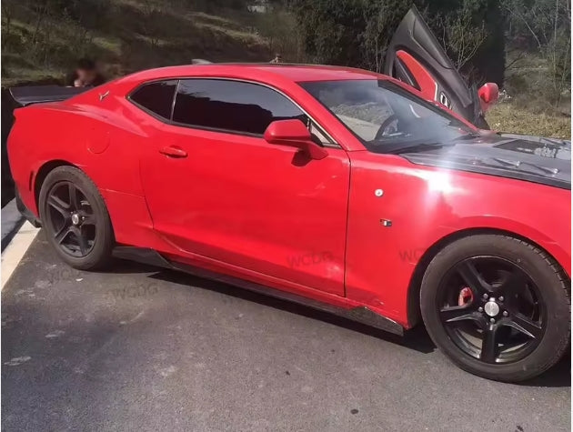 Carbon Fiber Full Body Kit – Front Lip, Rear Diffuser, Side Skirts & Rear Spoiler for Chevrolet Camaro Gen 6 (2016+) طقم هيكل كامل من ألياف الكربون – شفرة أمامية، ناشر خلفي، عتبات جانبية وجناح خلفي لسيارة شيفروليه كمارو الجيل السادس (2016+)