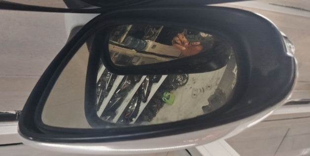 Used Original Lexus RC Side Mirror Glass (Left or Right, Single Piece) 2015–2018 – OEM Genuine قطعة أصلية مستعملة – زجاج مرآة جانبية لكزس RC (يسار أو يمين – قطعة واحدة) موديلات –2015–2018