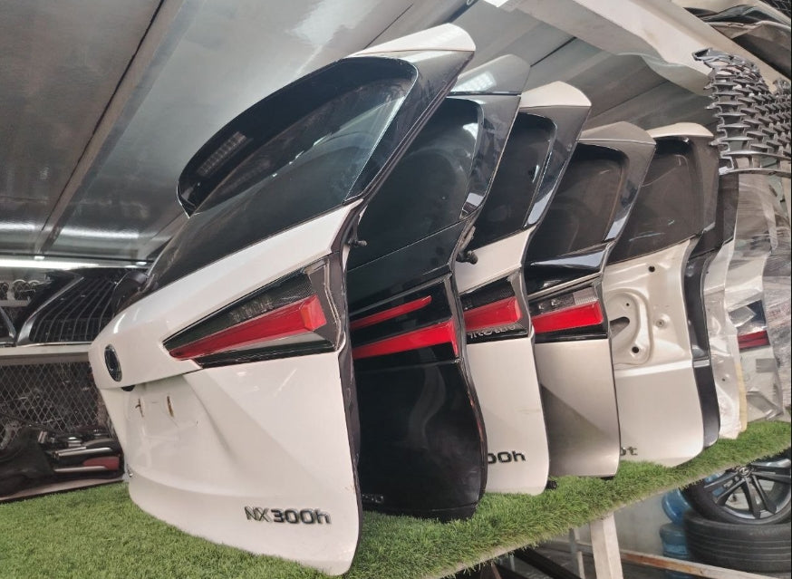Used Original Lexus RX Tailgate Lid (2016–2021) – OEM Genuine باب شنطة خلفي أصلي مستعمل لكزس RX 2016–2021 – OEM قطعة واحدة