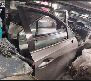 Used Original Lexus RX Complete Door (Front & Rear, Left or Right, 1 Piece) 2016–2021 – OEM Genuine باب كامل أصلي مستعمل لكزس RX (أمامي وخلفي، يسار أو يمين – قطعة واحدة) موديلات 2016–2021