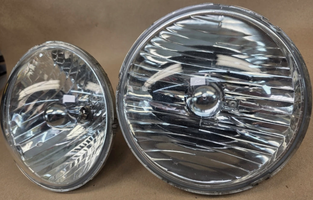 Jeep Wrangler 2007-2018 Headlight Assembly – Driver & Passenger Side
مصابيح أمامية Jeep Wrangler 2007–2018 (جهة السائق والراكب) – طقم كاملكامل