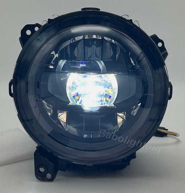 Jeep Wrangler 2018+ Headlight Assembly – Driver & Passenger Side
مصابيح أمامية Jeep Wrangler 2018+ (جهة السائق والراكب) – طقم كاملكامل