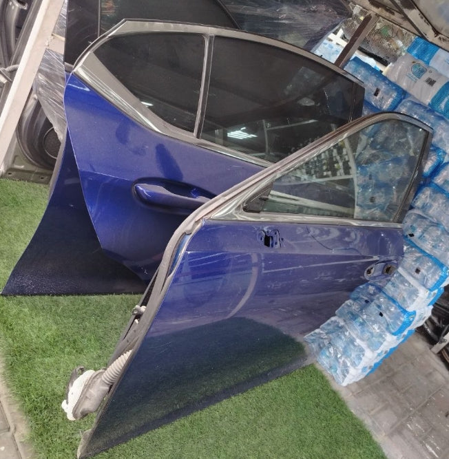 Used Original Lexus ES Complete Door (Front & Rear, Left or Right, 1 Piece) 2020–2025 – OEM Genuine باب كامل أصلي مستعمل لكزس ES (أمامي وخلفي، يسار أو يمين – قطعة واحدة) موديلات 2020–2025